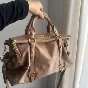 Miu Miu Beige vitello lux bow bag with Gold hardware